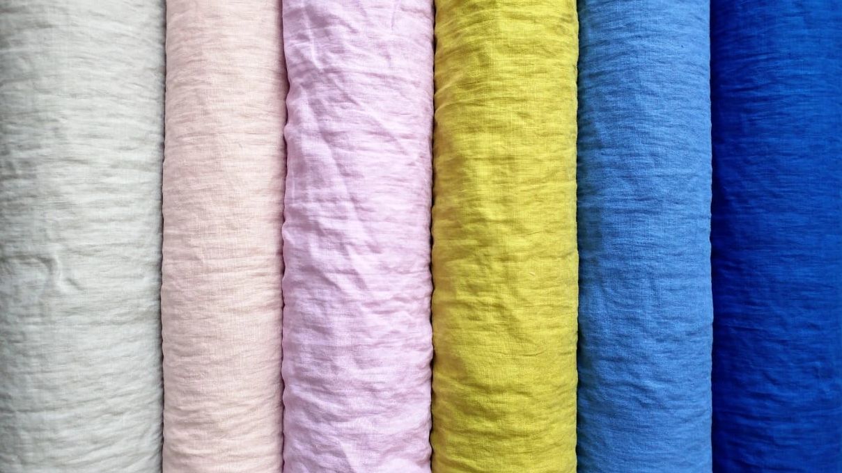Softened, pure linen fabric in 6 colours 210g/m2